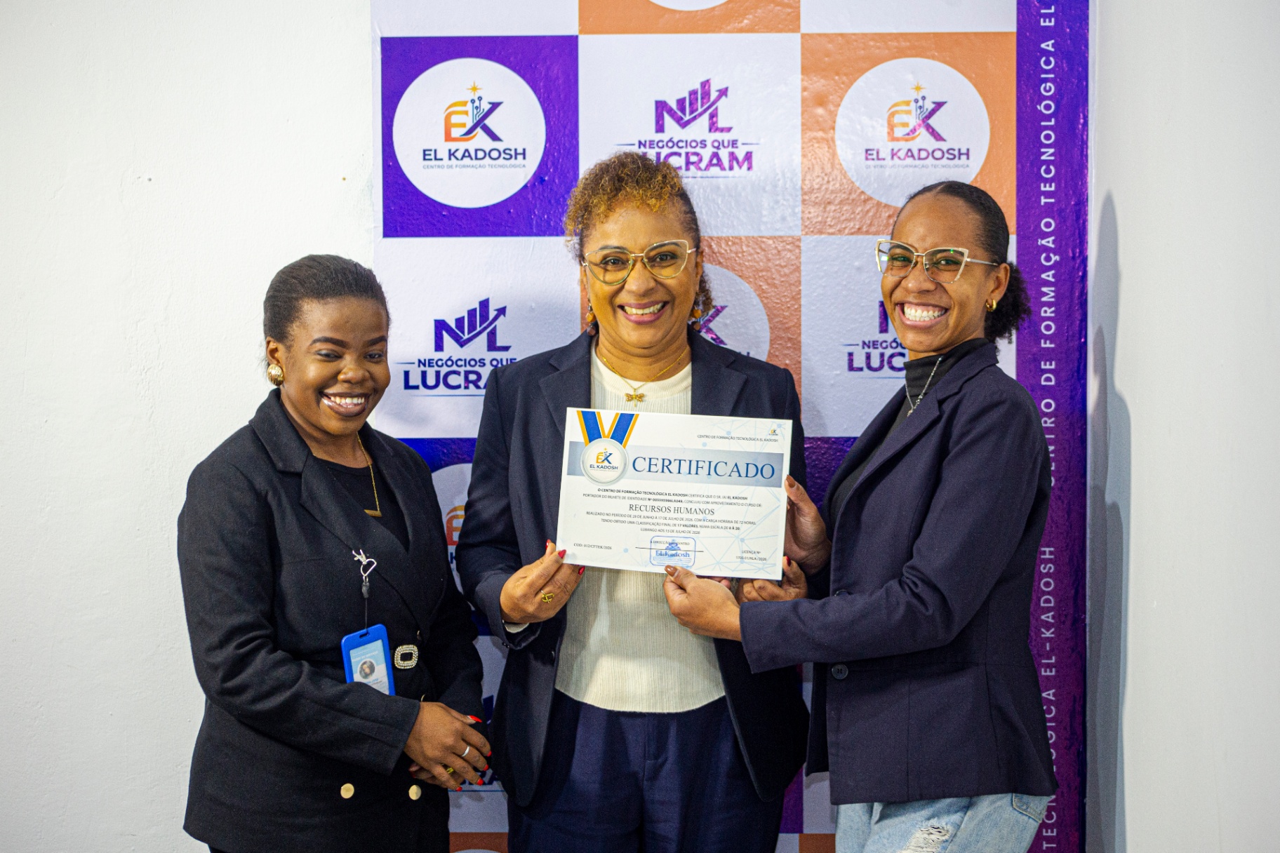 Momento oficial de certificação do El Kadosh