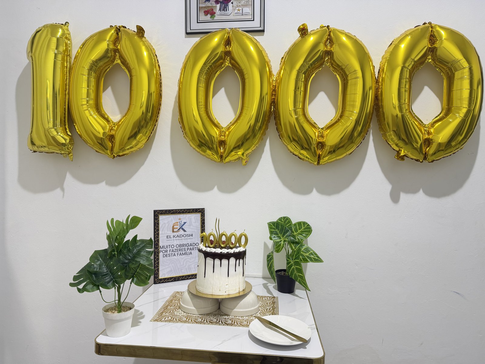 Celebração 10K seguidores — balões